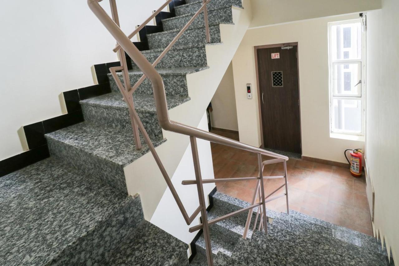 Oyo 63903 Hotel Shree Ram Villa Dwārka Dış mekan fotoğraf