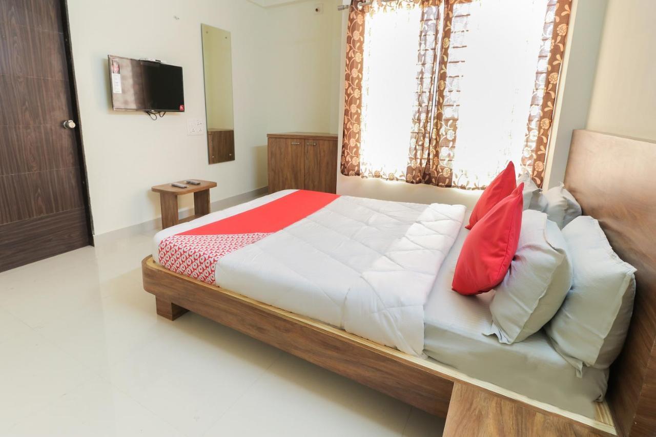 Oyo 63903 Hotel Shree Ram Villa Dwārka Dış mekan fotoğraf
