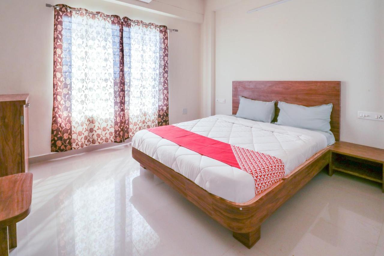 Oyo 63903 Hotel Shree Ram Villa Dwārka Dış mekan fotoğraf