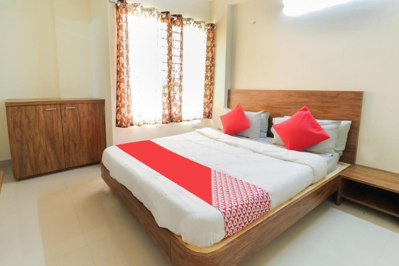 Oyo 63903 Hotel Shree Ram Villa Dwārka Oda fotoğraf