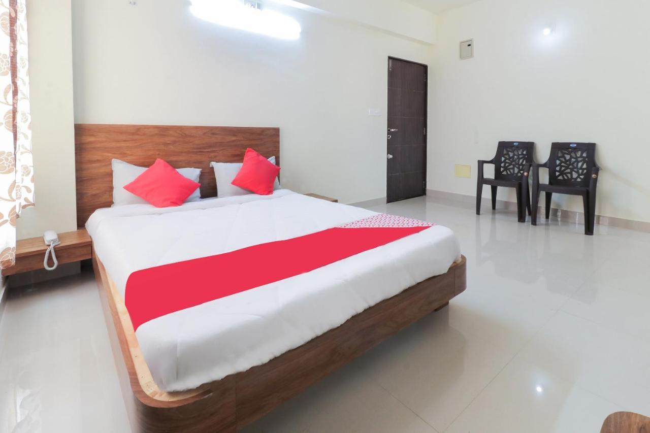 Oyo 63903 Hotel Shree Ram Villa Dwārka Dış mekan fotoğraf