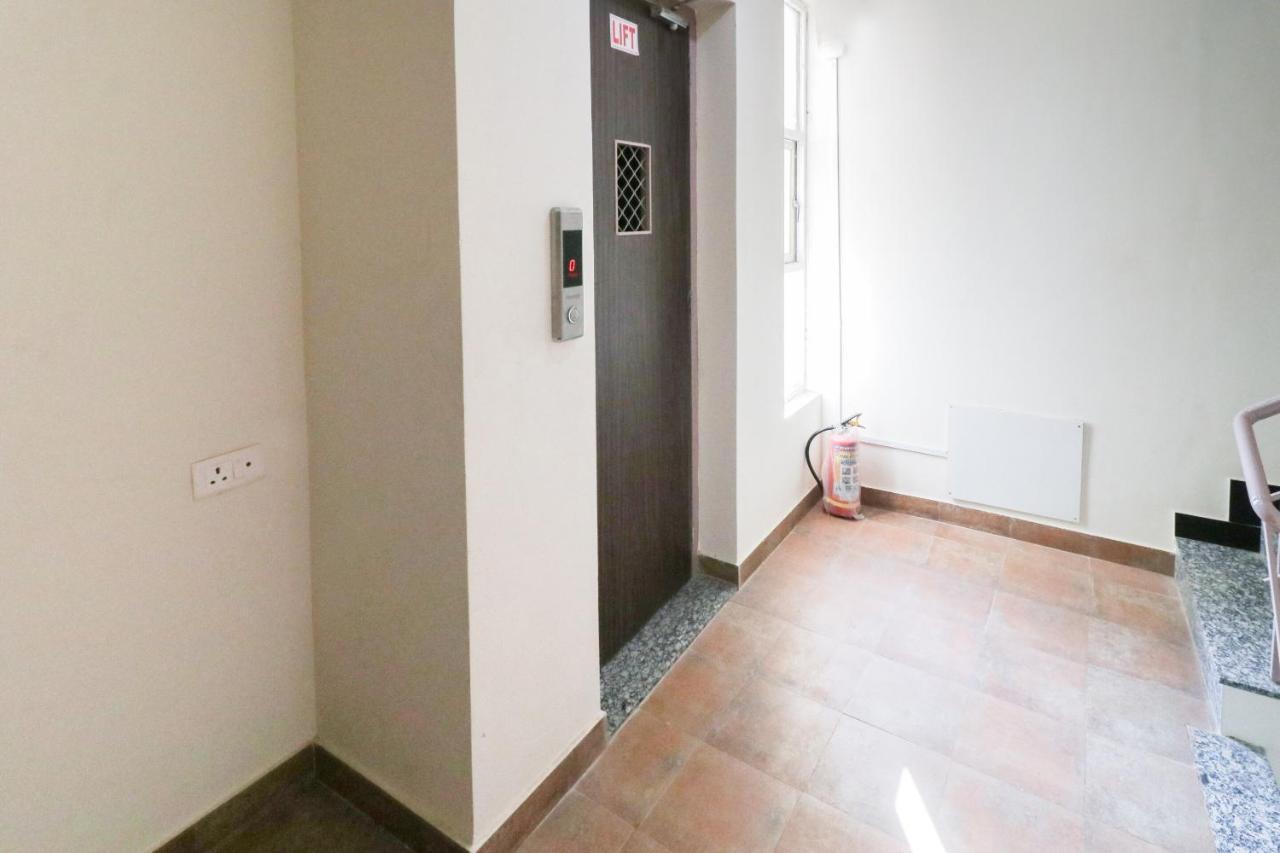 Oyo 63903 Hotel Shree Ram Villa Dwārka Dış mekan fotoğraf